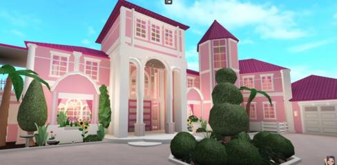 When Barbie Dreamhouse Meets Roblox - playmods.games